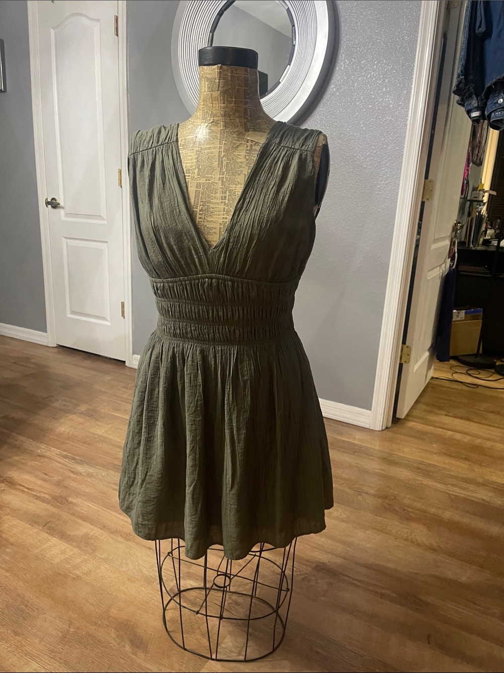 Amber Camry and Finch Sleeveless Deep V Olive Green Smocked Waist Dress - size M
